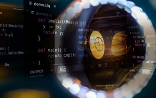 柳州 ,php声明和调用变量的符号是什么？